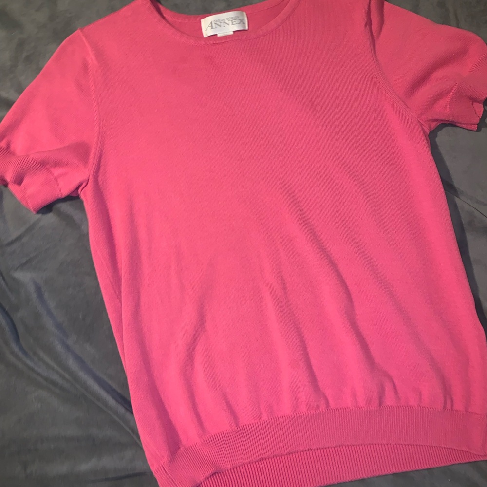 Casual Corner Vibrant Pink Short Sleeve Top
